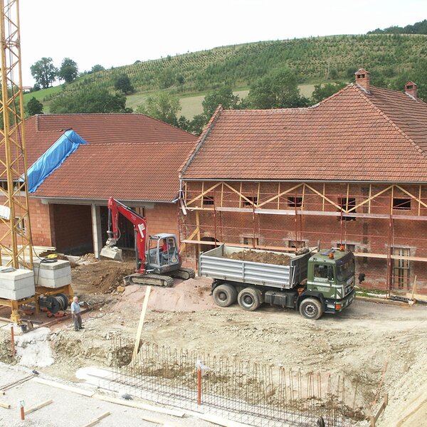 Außenaufnahme der Baustelle am Stumpfelhof.
