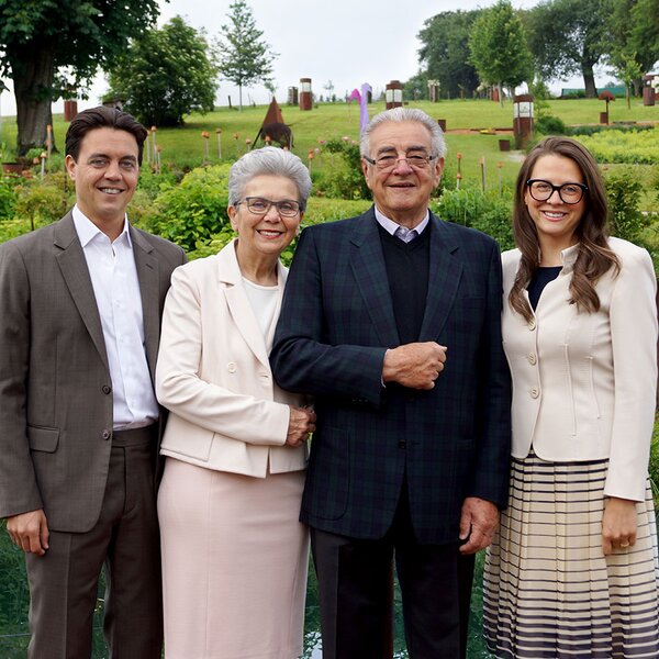 Familie Hader im Multikraft-Garten.