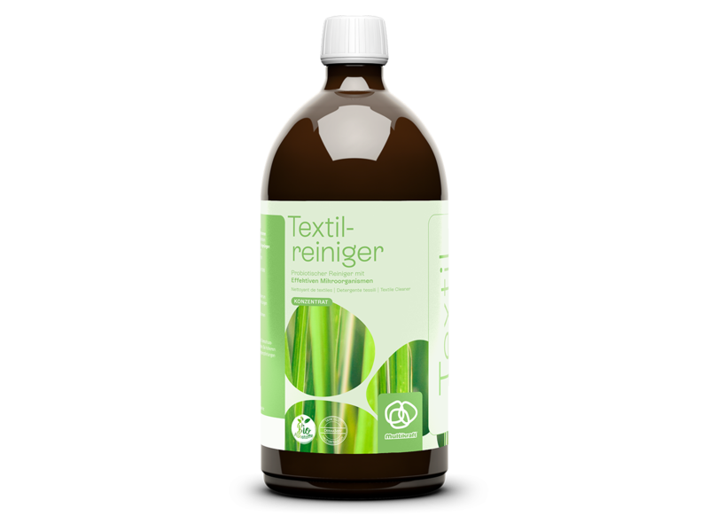Braune Flasche für Textilreiniger vor weißem Hintergrund.